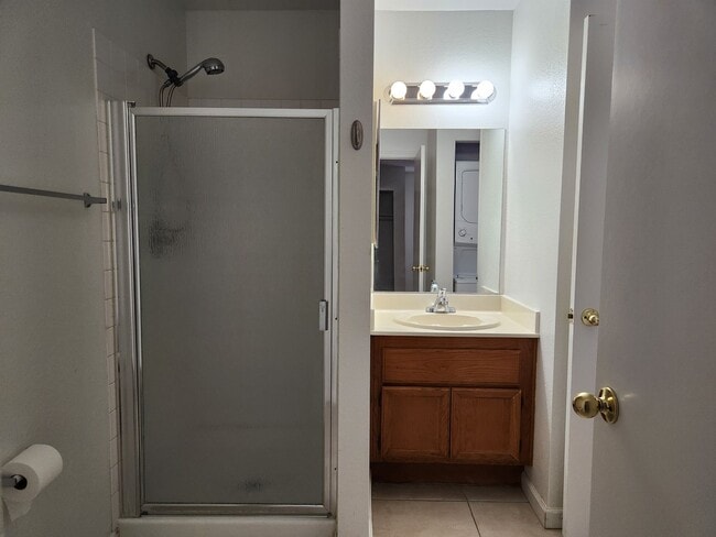 2241 Highpointe Dr in Laughlin, NV - Building Photo - Building Photo