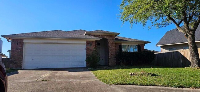 7402 Spring Creek Cir in Baytown, TX - Building Photo - Building Photo