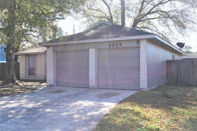 8014 Bluejay Twin Cir in Humble, TX - Foto de edificio - Building Photo