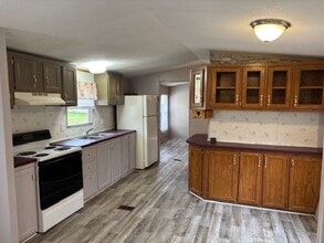 130 Horse Creek Park Rd in Chuckey, TN - Building Photo - Building Photo