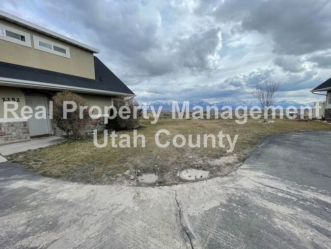 2252 Harvest Moon Dr in Saratoga Springs, UT - Building Photo - Building Photo