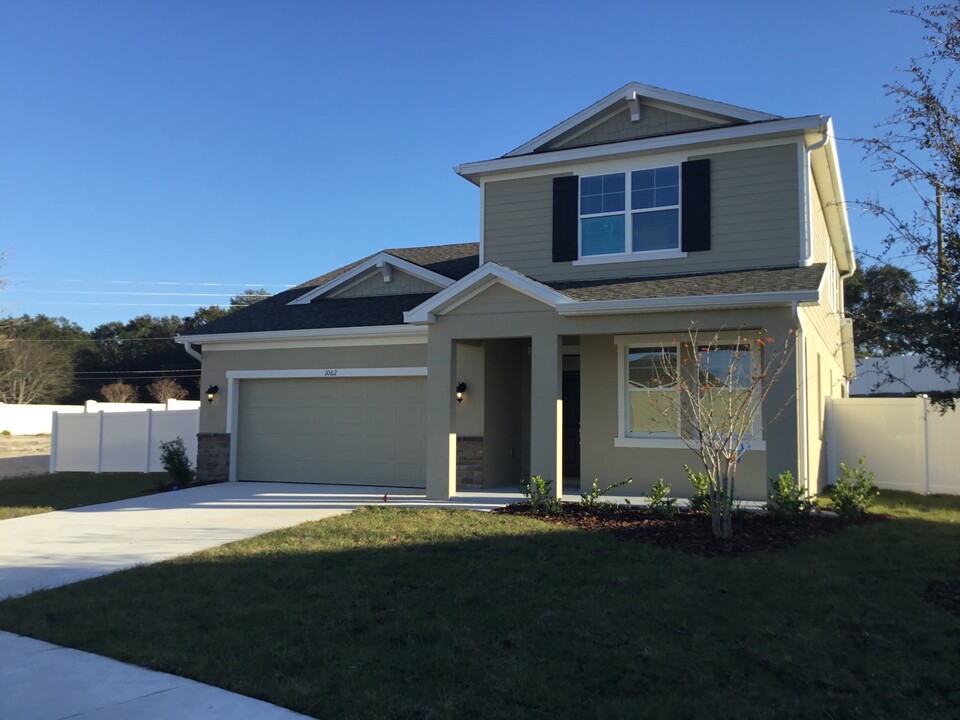 1074 Summer Stone Loop in Apopka, FL - Building Photo