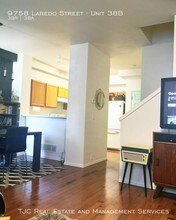 9758 Laredo St in Commerce City, CO - Foto de edificio - Building Photo