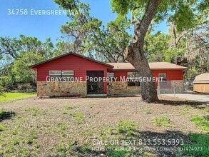 34758 Evergreen Way in Ridge Manor, FL - Building Photo - Building Photo