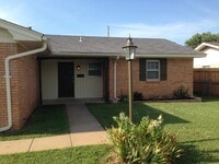 601 Mimosa Dr - 6