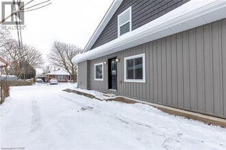 34 Close Ave in Cambridge, ON - Building Photo - Building Photo