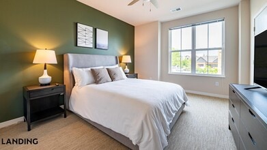 5340 Periwinkle Hl Ave in Charlotte, NC - Foto de edificio - Building Photo