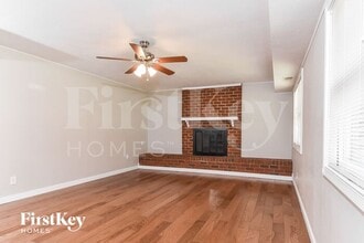 1714 Clarendon Dr in Greensboro, NC - Building Photo - Building Photo