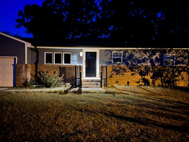 1217 Echo Dr in Chattanooga, TN - Foto de edificio - Building Photo