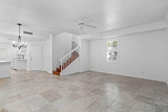 2828 W Community Dr in Jupiter, FL - Building Photo - Building Photo