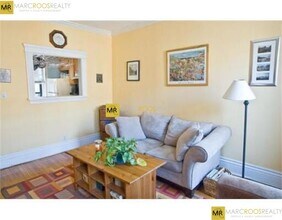 35 Queensberry St, Unit 16 in Boston, MA - Building Photo - Building Photo