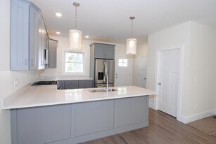 1 Scout Ln in Nashua, NH - Building Photo