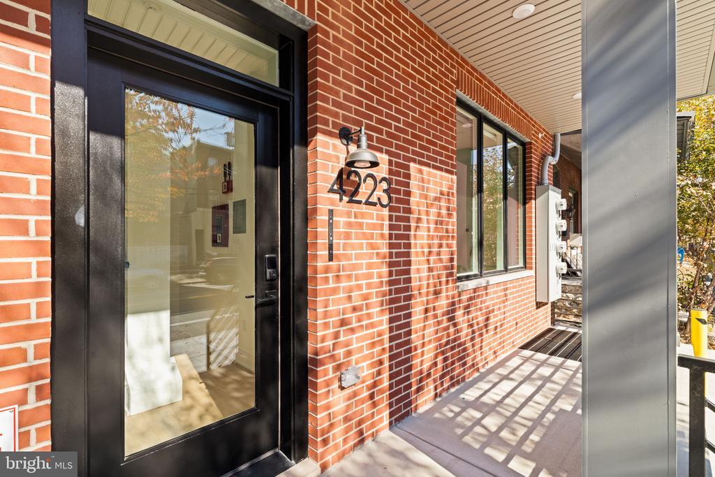 4225 Powelton Ave in Philadelphia, PA - Building Photo