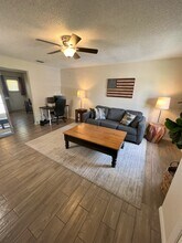 513 Montana Ave in St. Cloud, FL - Foto de edificio - Building Photo