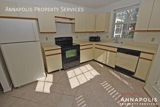 962 Yachtsman Way in Annapolis, MD - Building Photo - Building Photo