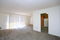 Bristol House Apartments in Baltimore, MD - Building Photo - Interior Photo