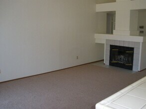 700 Rambleton Dr in Vacaville, CA - Building Photo - Building Photo