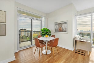 55 Warrender Ave in Toronto, ON - Building Photo