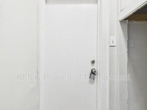 543 Gage St in Akron, OH - Foto de edificio - Building Photo