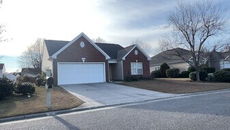 256 Gresham Ln in Myrtle Beach, SC - Building Photo