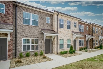 property at 343 Chestnut Ave