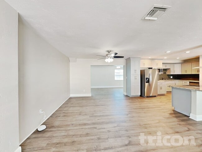 6140 30th Ave N in St. Petersburg, FL - Building Photo - Building Photo