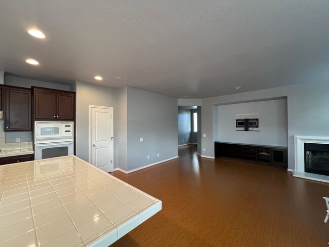 5264 Southcreek Ct in Santa Maria, CA - Building Photo - Building Photo