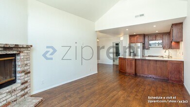 4 Carriage Ln in Scotts Valley, CA - Building Photo - Building Photo