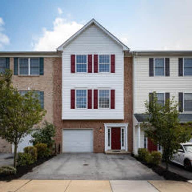 property at 113 Pumpkin Patch Ln