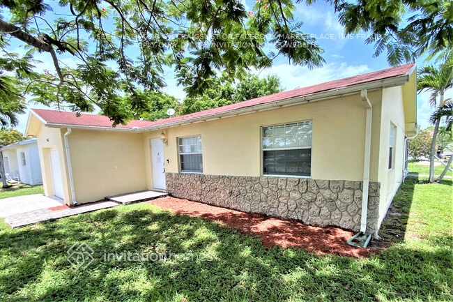 9667 SW 3rd St in Boca Raton, FL - Building Photo - Building Photo