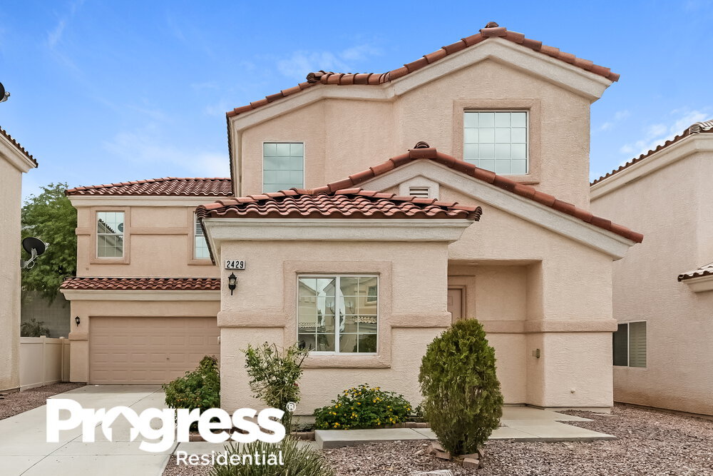 2429 Belt Buckley Dr in Henderson, NV - Building Photo