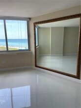 7135 Collins Ave, Unit 832 in Miami, FL - Building Photo - Building Photo