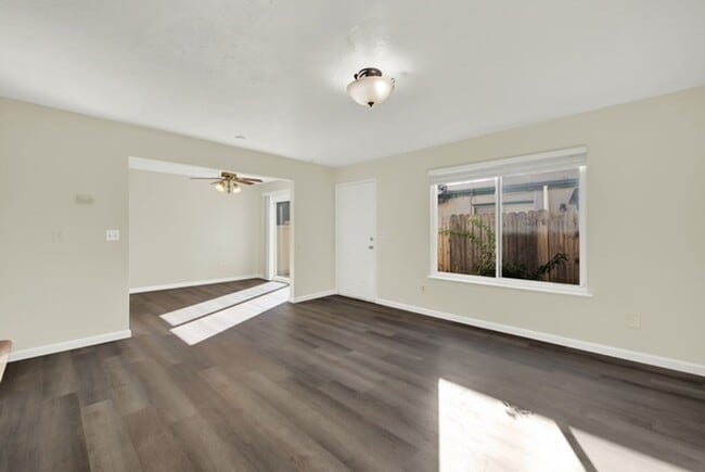 1941 Aletha Ln in Vacaville, CA - Building Photo - Building Photo