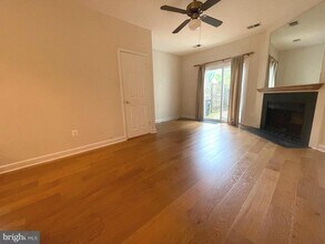 2119 Whisper Way in Reston, VA - Building Photo - Building Photo