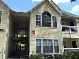 1065 S Hiawassee Rd in Orlando, FL - Building Photo