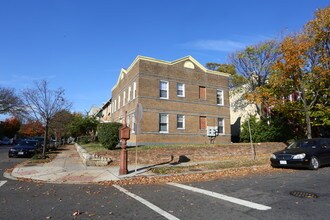 1544 Independence Ave SE in Washington, DC - Building Photo - Building Photo
