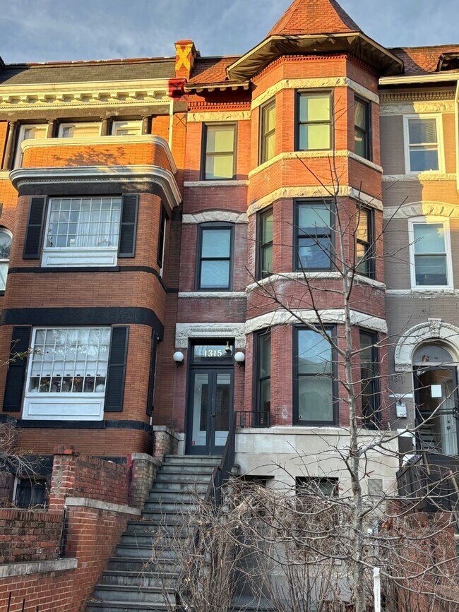 property at 1315 Euclid St NW