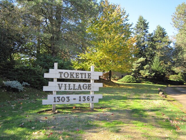 1359 Madras St SE in Salem, OR - Building Photo - Building Photo