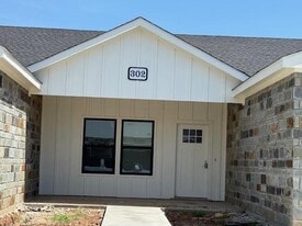 133 Winners Cir in Brock, TX - Building Photo