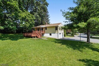 40 Elm St in Madison, NJ - Building Photo - Building Photo
