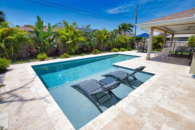 556 Baffin Dr in Venice, FL - Building Photo - Building Photo
