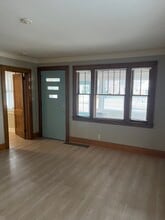 1031 Veto St NW in Grand Rapids, MI - Foto de edificio - Building Photo