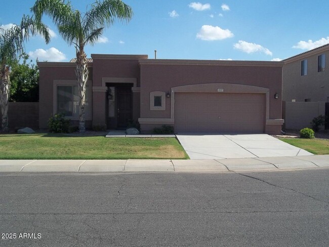 2037 E Riviera Dr in Chandler, AZ - Building Photo - Building Photo