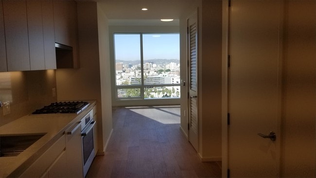 property at 877 Francisco St