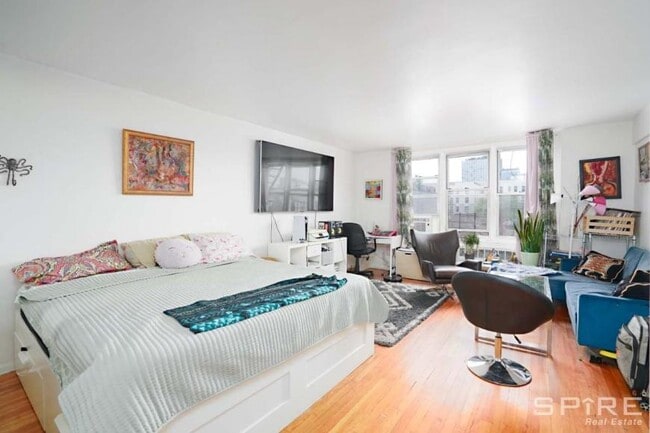 property at 150 Hawthorne St