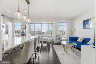 24612 Nettle Mill Square in Stone Ridge, VA - Building Photo - Building Photo