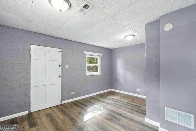 property at 1527 Langston Ave SW