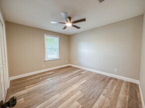 9871 Guidy Ln in Pensacola, FL - Building Photo - Building Photo