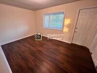 1036 Ellen Dr, Unit 2 photo'