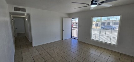 1302 E Morrison St in Yuma, AZ - Building Photo - Building Photo